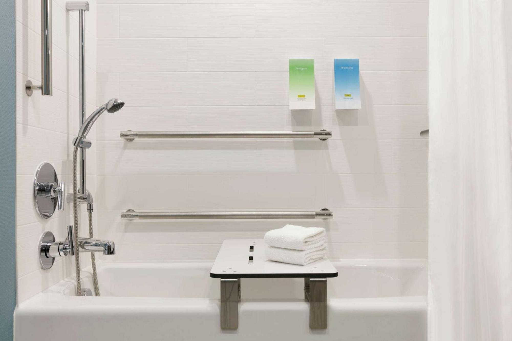 Home2 Suites By Hilton Norfolk Airport מראה חיצוני תמונה