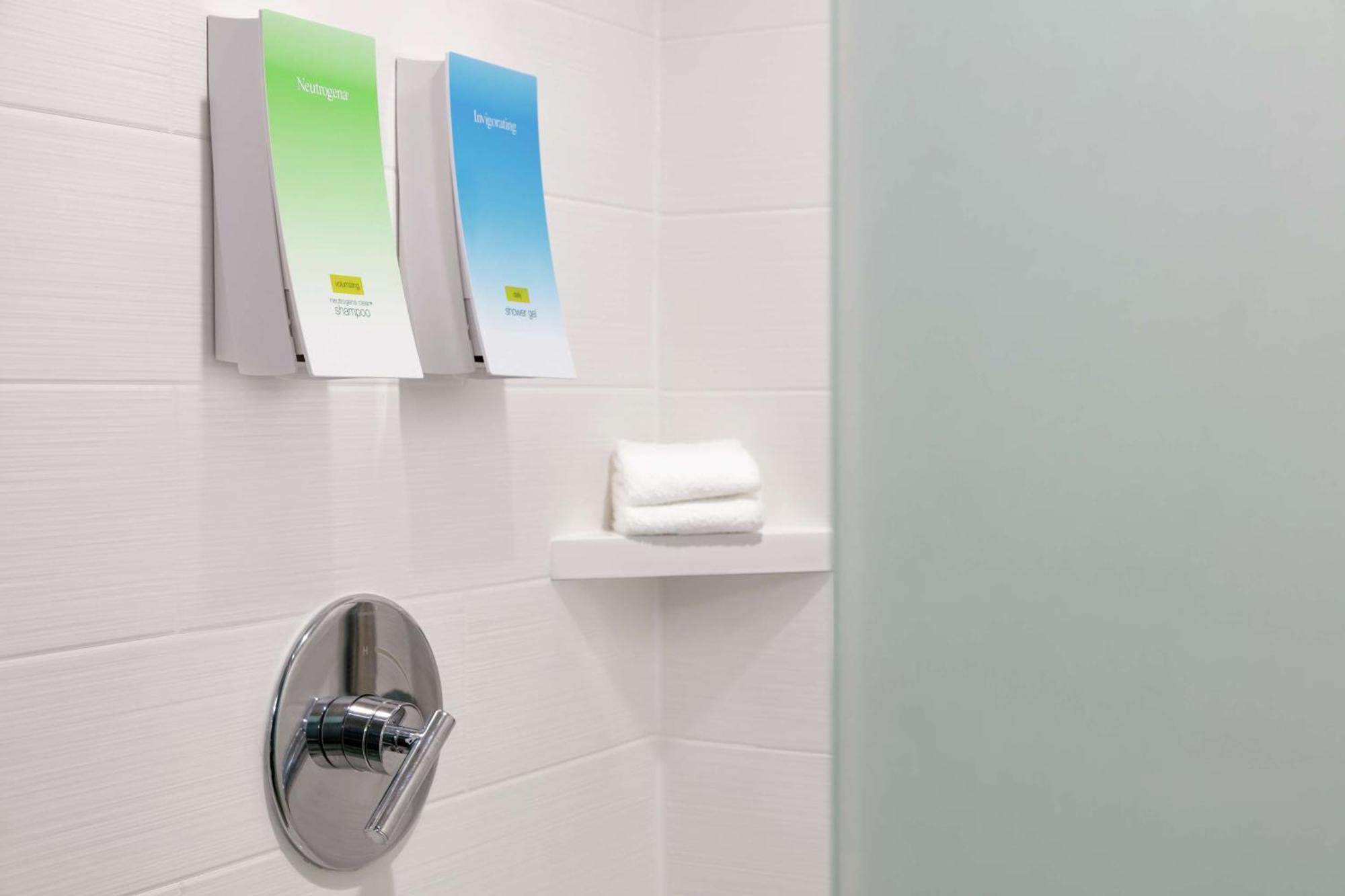 Home2 Suites By Hilton Norfolk Airport מראה חיצוני תמונה